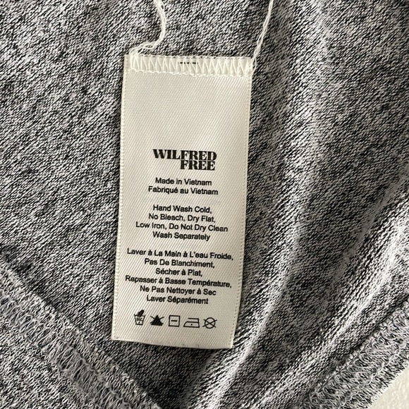 Aritzia Wilfred Free Sweat Shorts Heathered Gray Comfort Smocked Waist Small - Picture 7 of 8